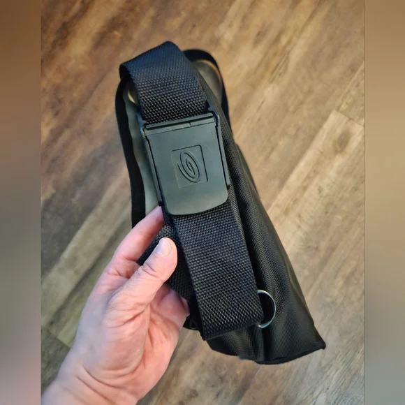 Black Timbuk2 Men's Messenger Large Laptop Bag - Picture 12 of 14